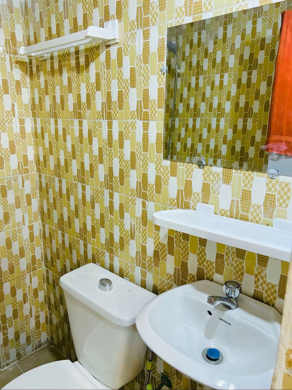 Chambre RESIDENCE MEUBLEE YOP PALAIS STUDIO 3 1er etage